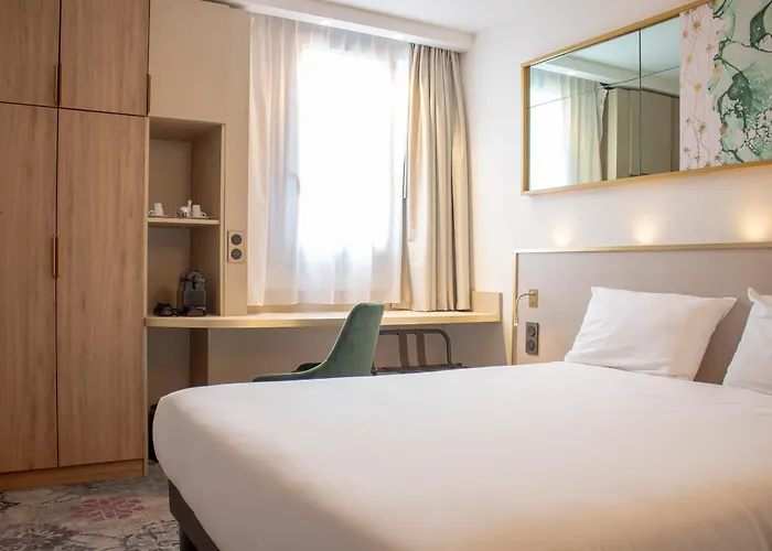 Brit Hotel Bordeaux Aeroport - Le Soretel Merignac  photo